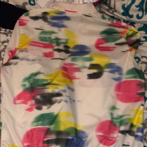 A puma sweater - Picture 2 of 2